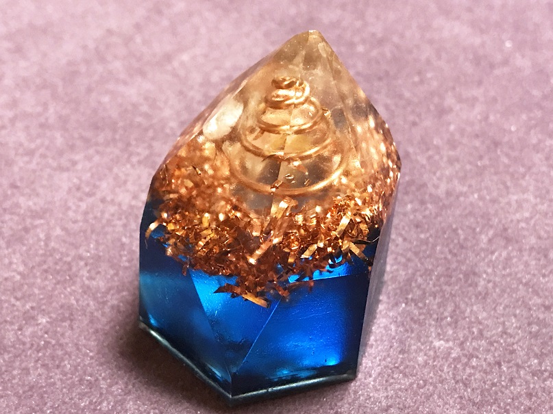 クリスタルｘオルゴン☆水晶オルゴナイト（ブルー） | ハニーナッツ 